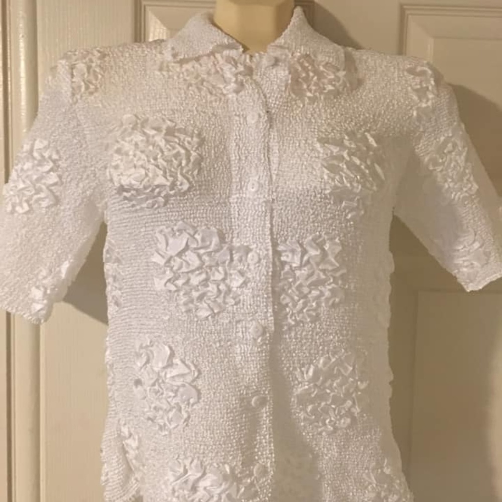 UBU I'll Be Me Women's Crinkle Blouse Size S